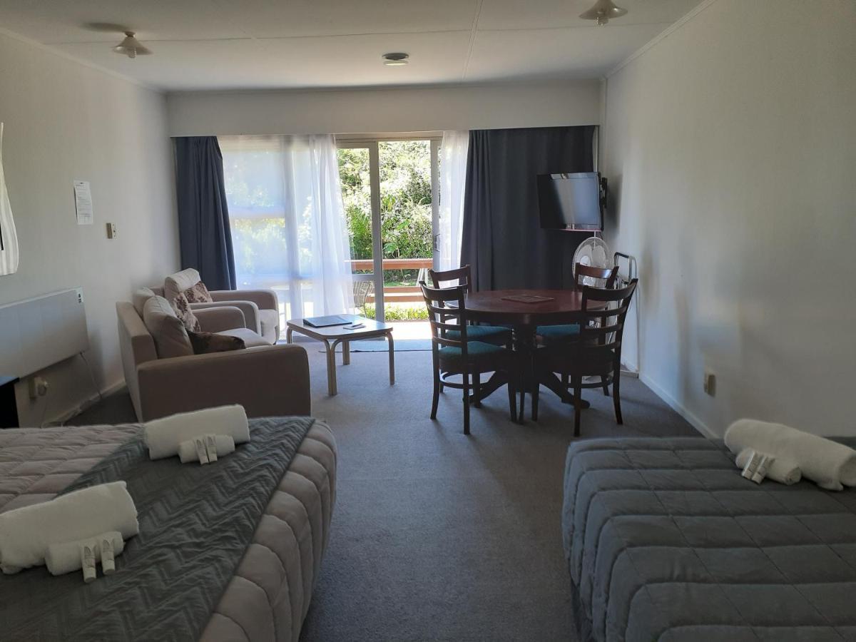 Golden Bay Motel Takaka Dış mekan fotoğraf