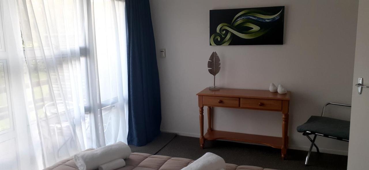 Golden Bay Motel Takaka Dış mekan fotoğraf