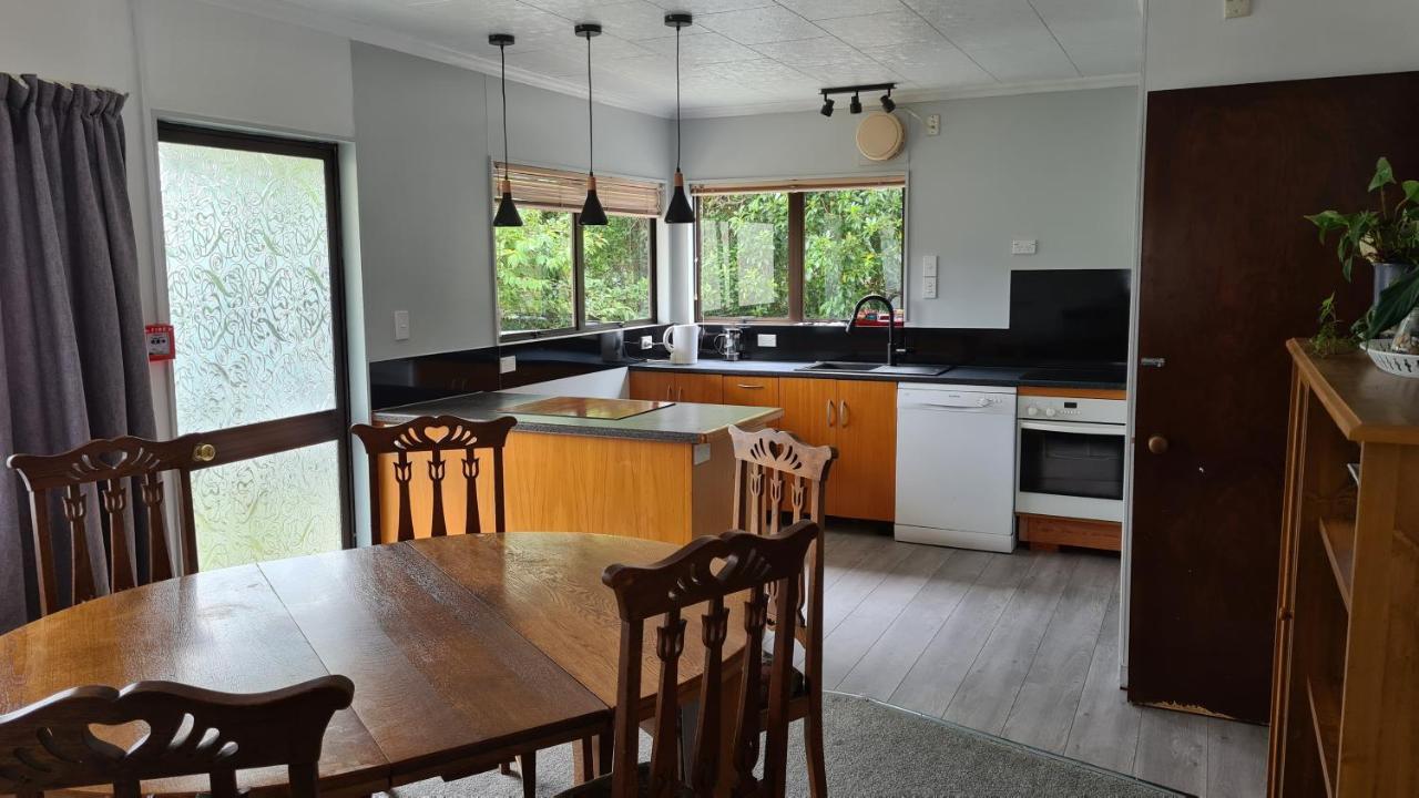 Golden Bay Motel Takaka Dış mekan fotoğraf