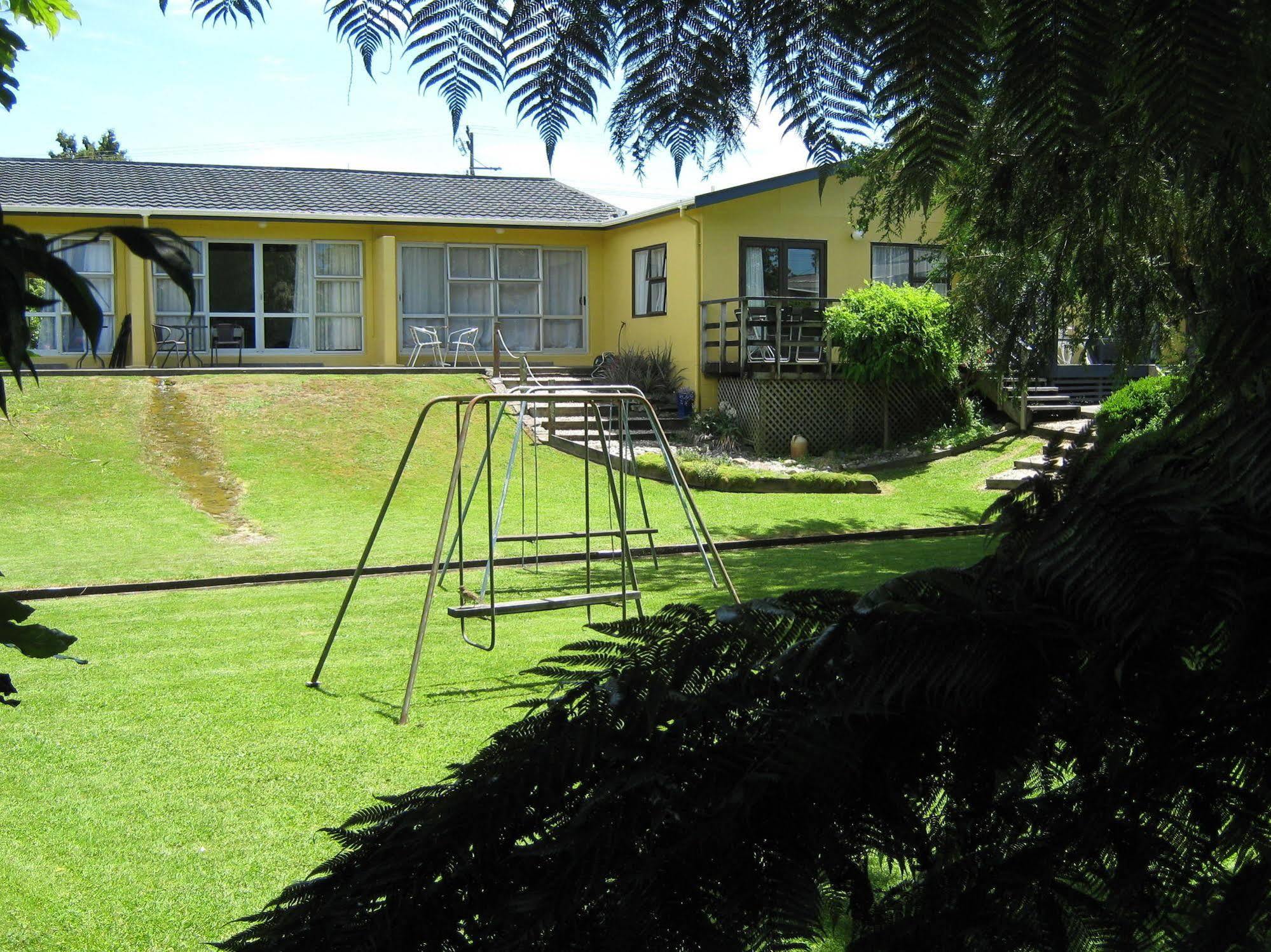 Golden Bay Motel Takaka Dış mekan fotoğraf